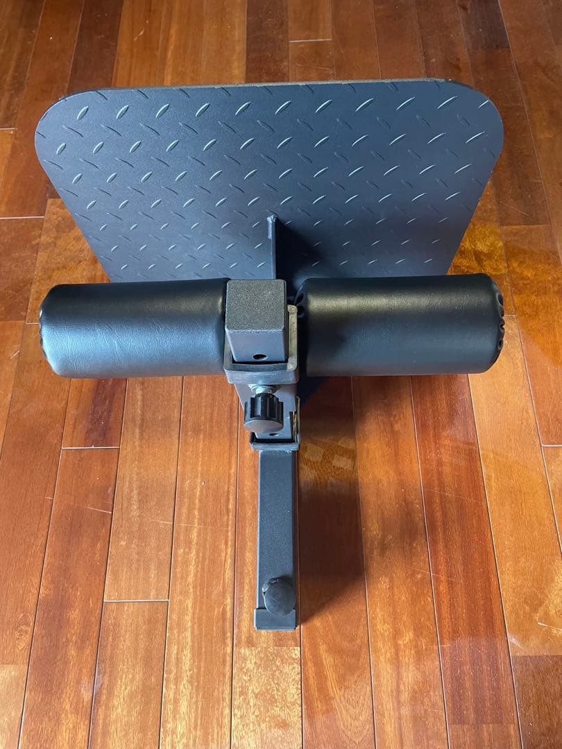 トレーニング機器　グルートハムディベロッパー　ユーズド　後ろ半分