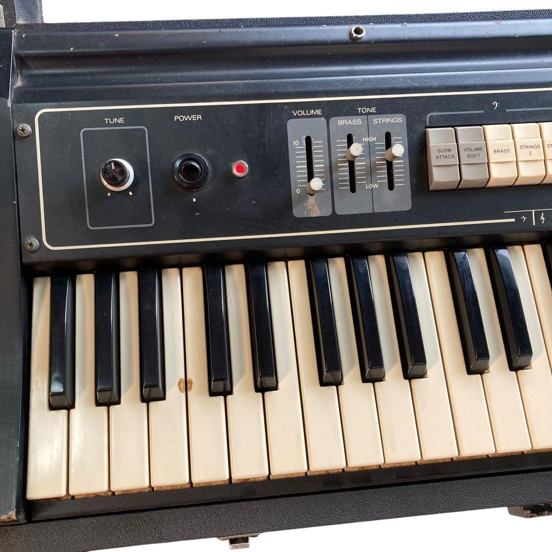 Roland シンセサイザー　RS-101 通電のみ確認　ジャンク品