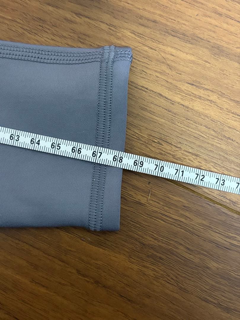 【新品未使用】aloyoga airlift グレー　レギンス　XXS