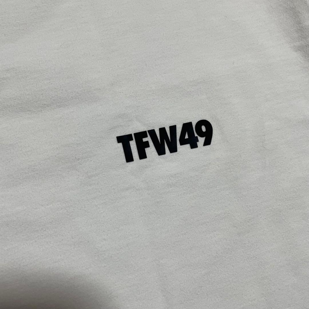 新品未使用タグ付き　TFW49 レギュラーTシャツ ホワイト　XL ゴルフ