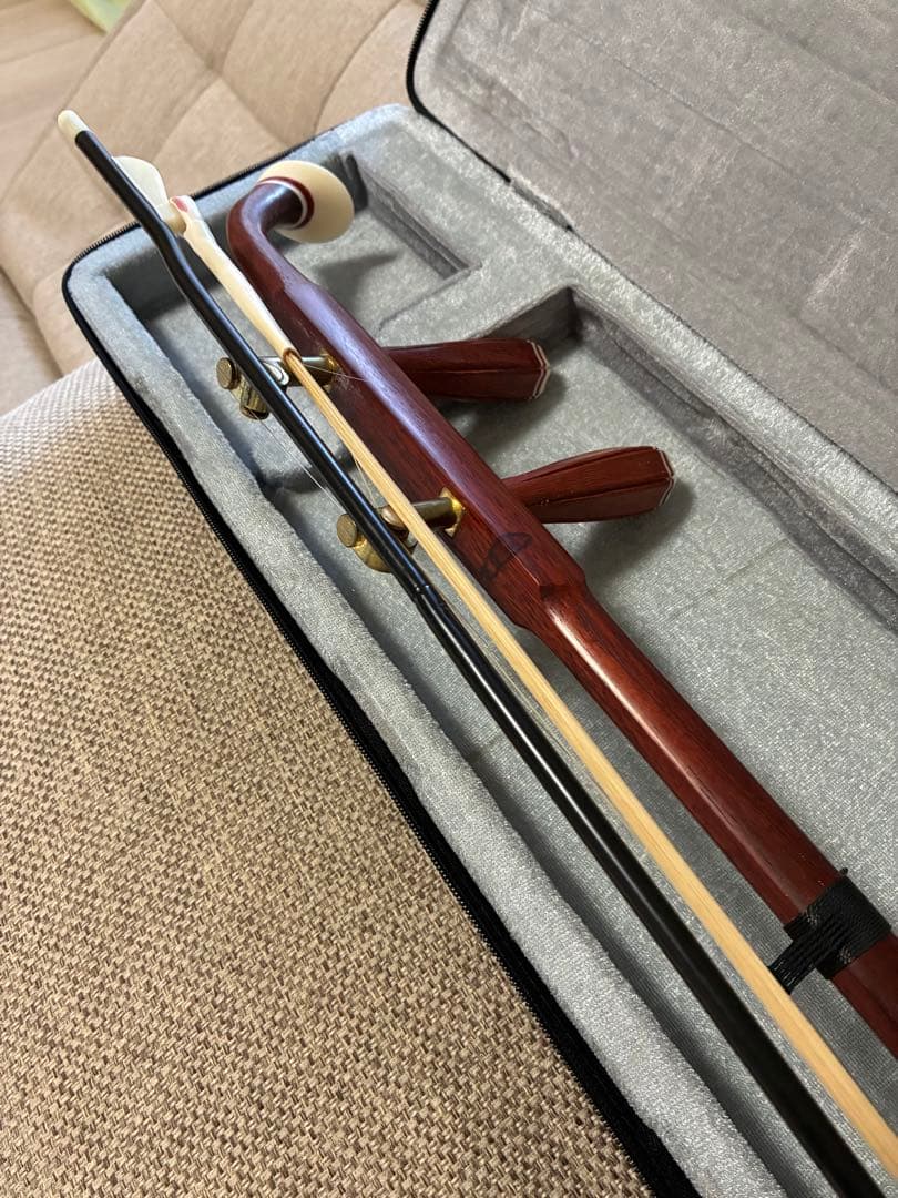 二胡 中国楽器　消音器とケース付き