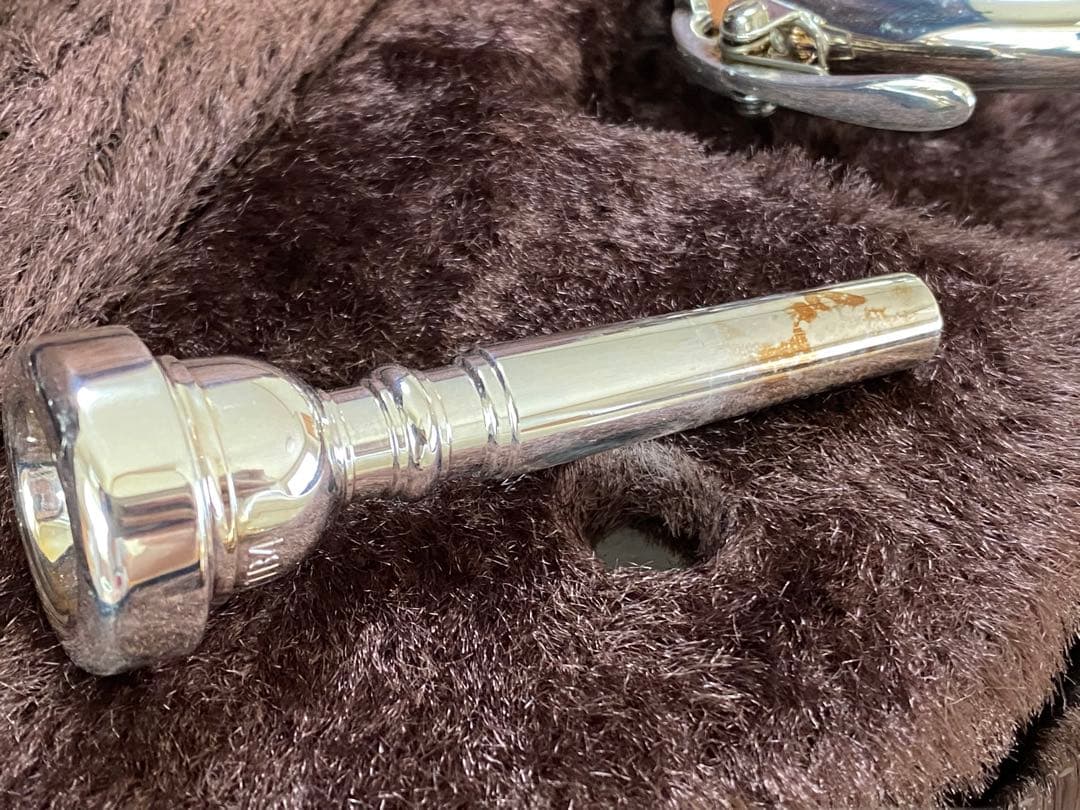 YAMAHA ヤマハ トランペット YTR-2335S 譜面台 ミュート 手入