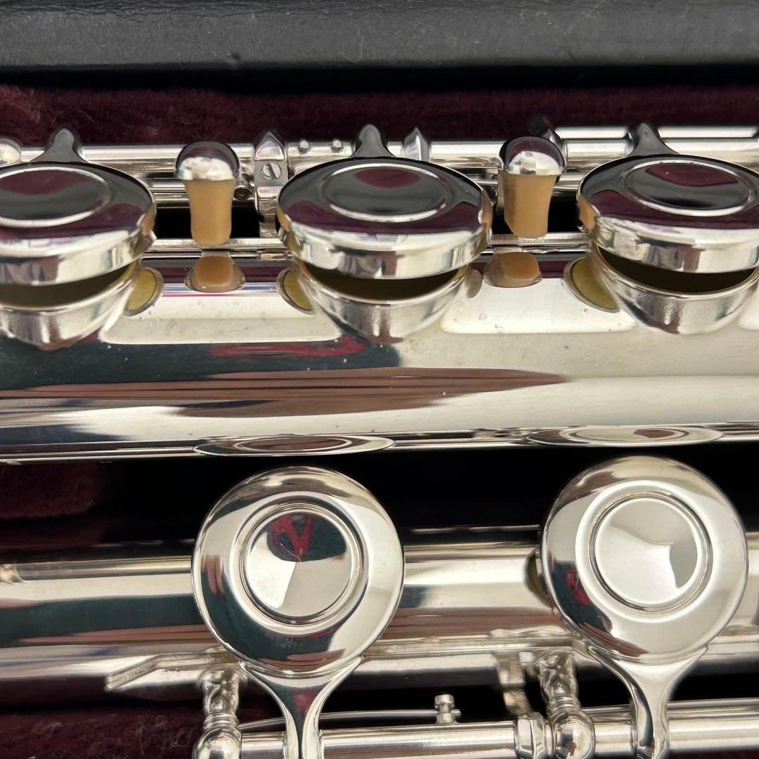 ヤマハフルート　YFL-211 Eメカ付き