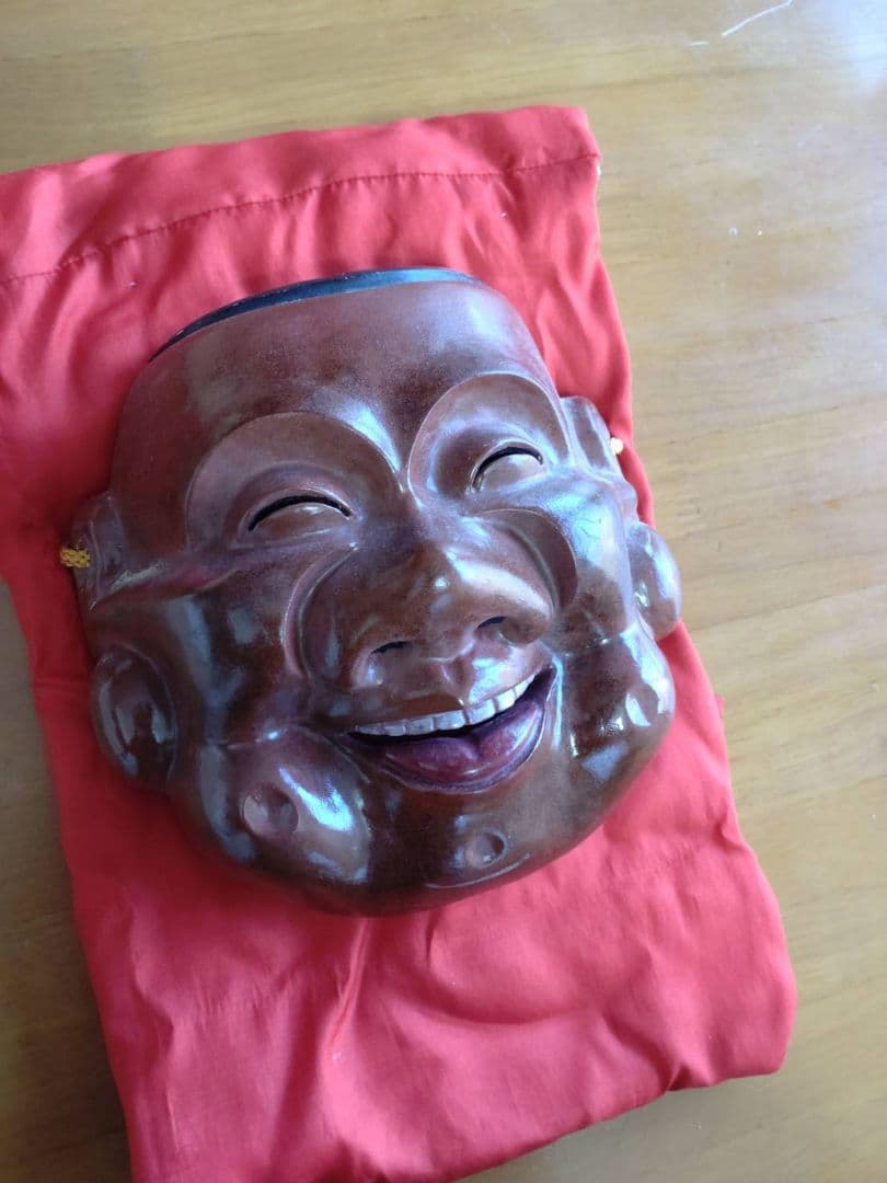 能面　神の面大黒、木彫り檜無垢材豊穣財福の福の神、お面は作風と奥深さに魅了される