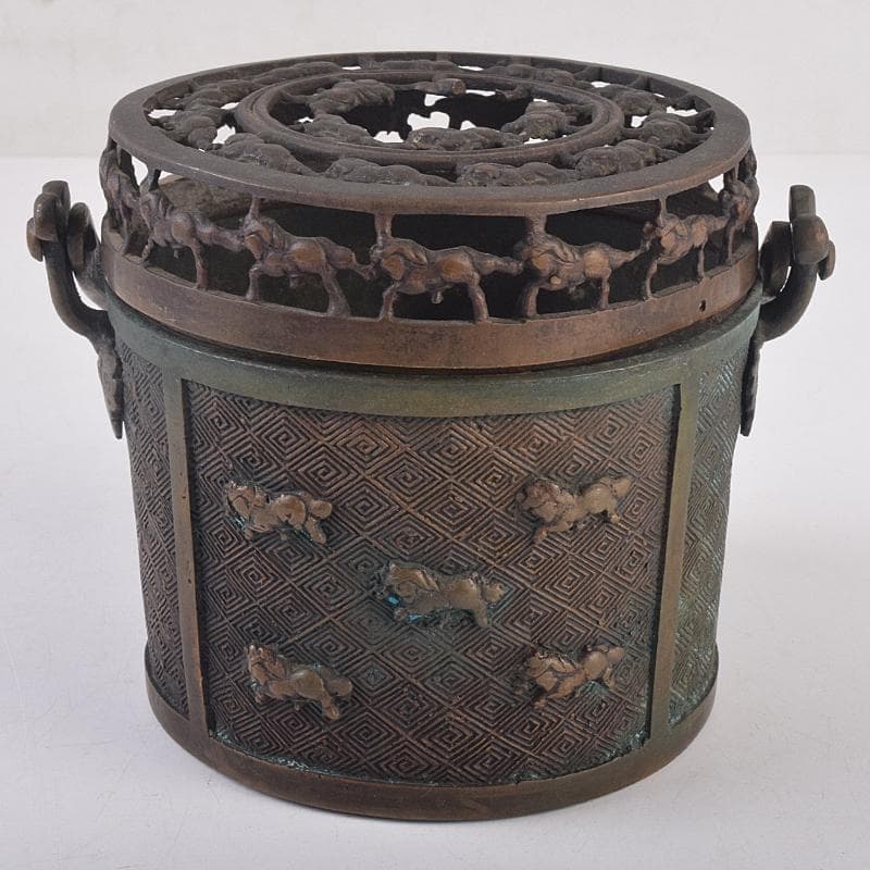 中国　宣徳年製款　古銅宣徳銅　馬刻　持ち手付　透かし蓋香炉　M　R8855