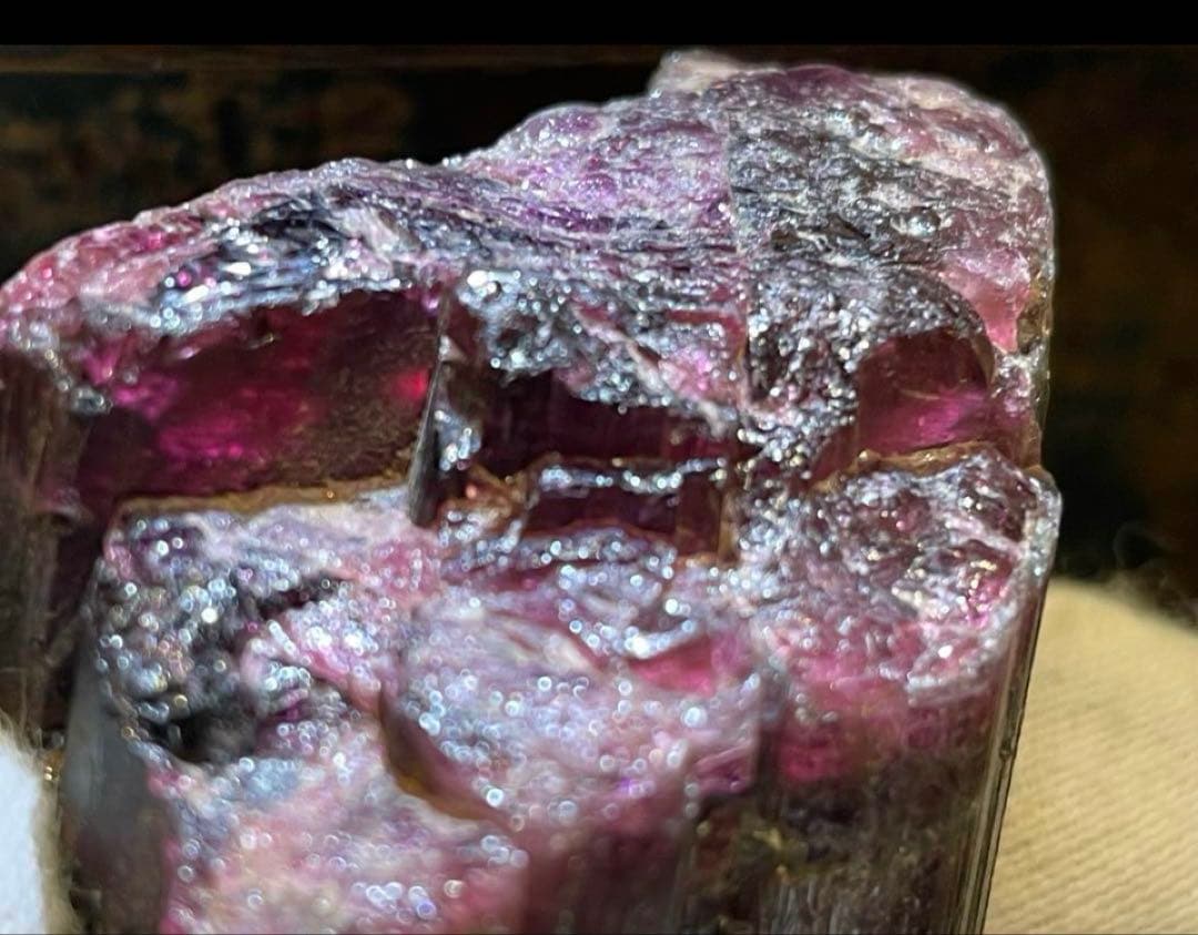 トルマリン原石　ルベライト原石　巨大