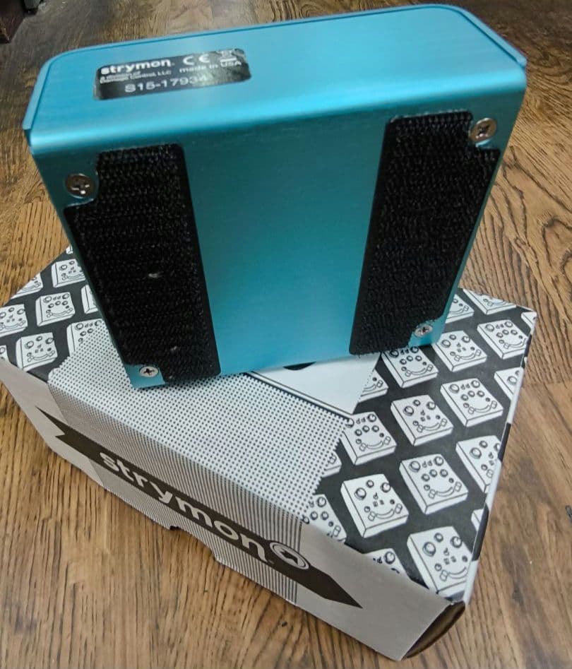 strymon blueSky 箱、取説、アダプター付き
