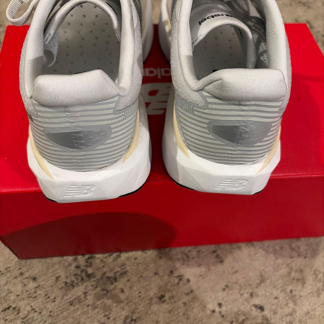 Newbalance fuelcell rebel v5 ランニング シューズ