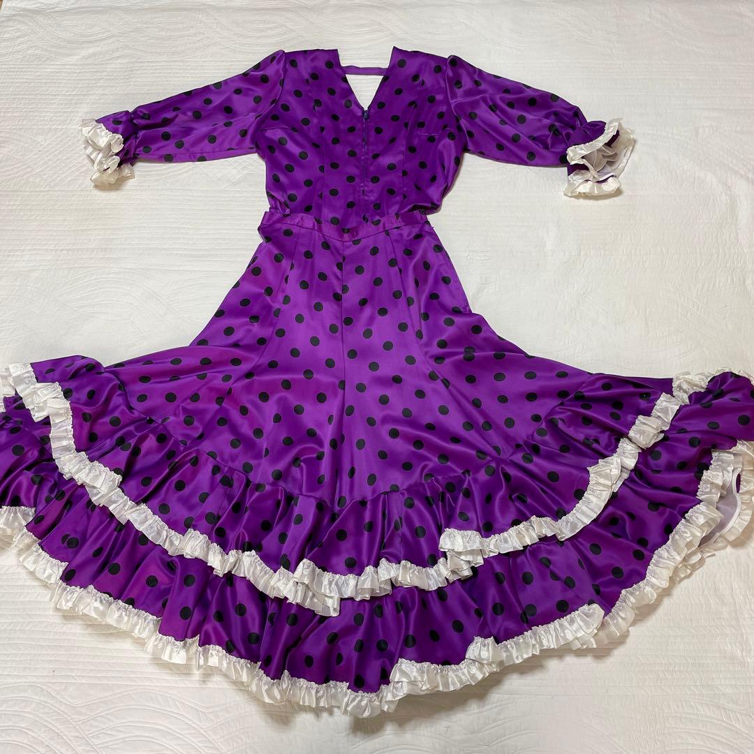 【値下げ】フラメンコ衣装サイズＬ　 紫地✖️黒ドット
