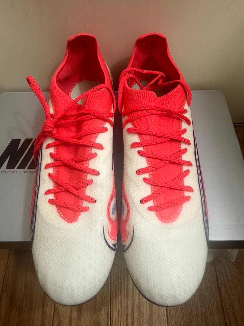 ［極美品海外限定］ プーマウルトラ 26.0 FG AGサ ッカースパイク