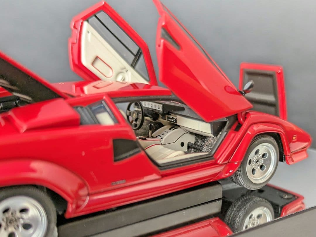 オートアート 1/43 ランボルギーニ カウンタック 5000S レッド