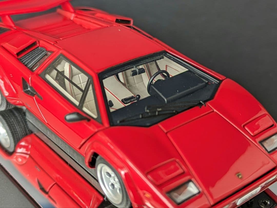 オートアート 1/43 ランボルギーニ カウンタック 5000S レッド