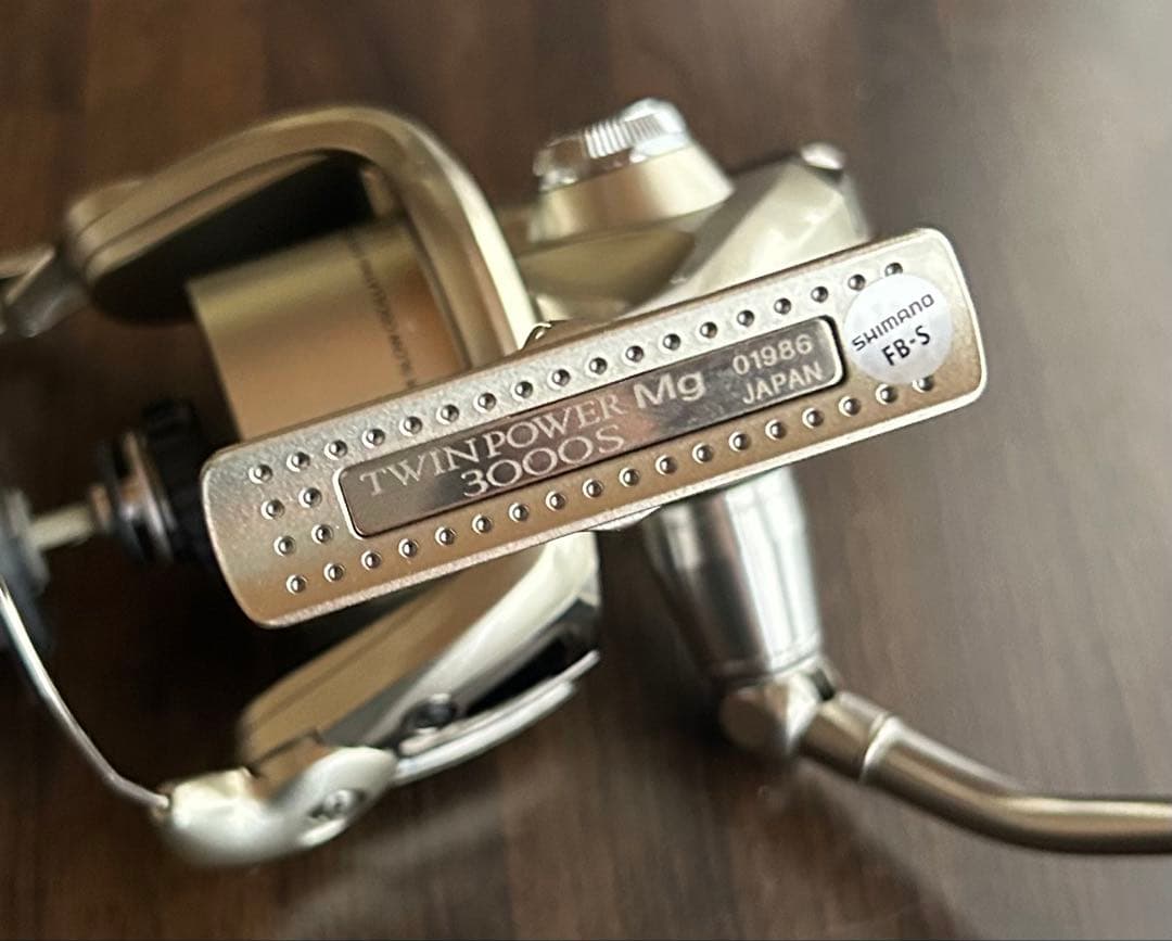 未使用シマノ　ツインパワー Mg 3000S スプールなし