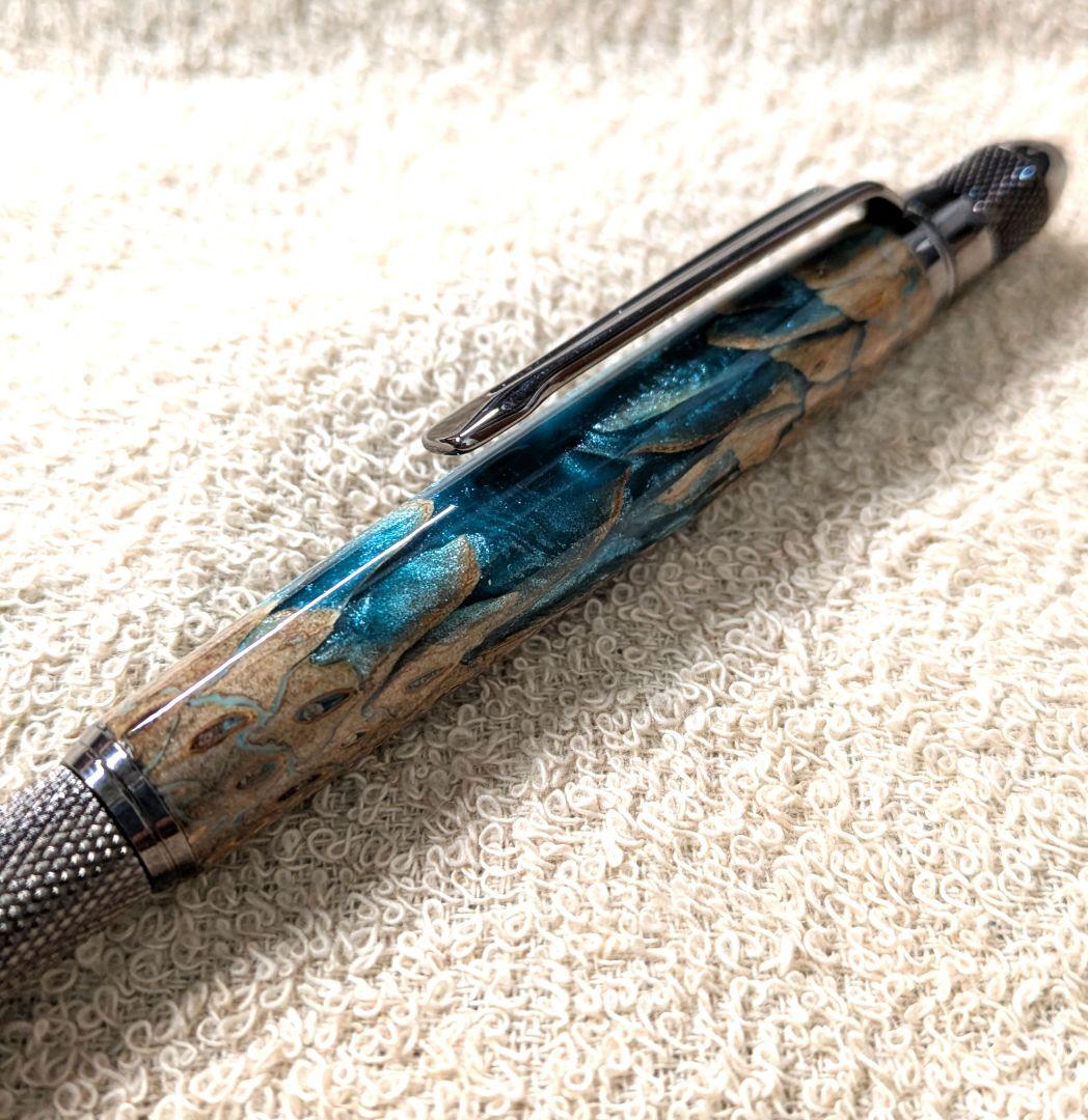 木軸ペン　73Labo　ユリノキレジン　回転式ボールペン