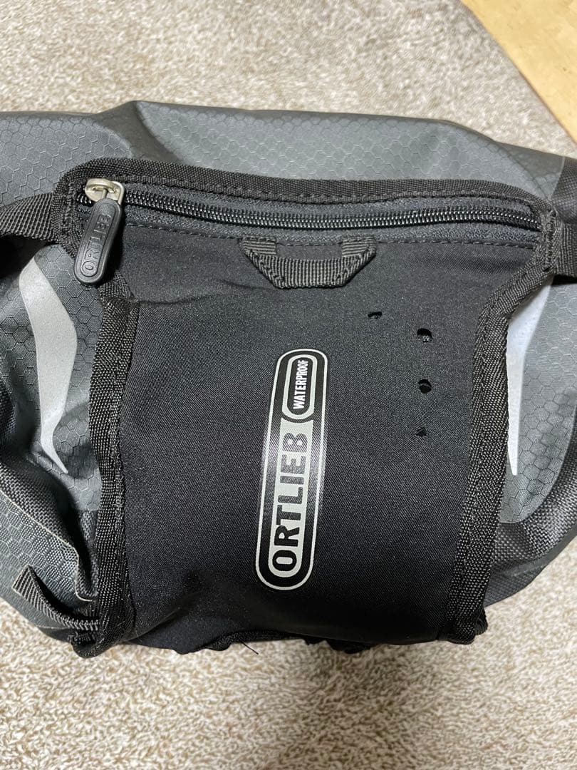 ORTLIEB ヒップパック2防水 ブラック/グレー
