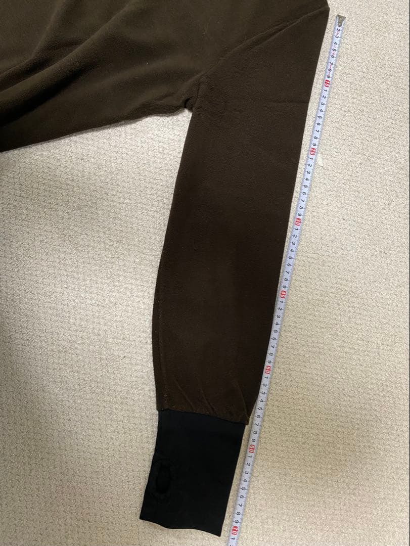 プラダスポーツハイネック