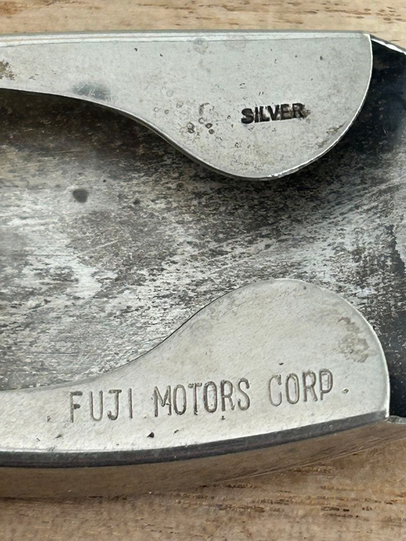 銀製　SILVER シルバーバックルFUJI MOTORS 细工彫刻 20g