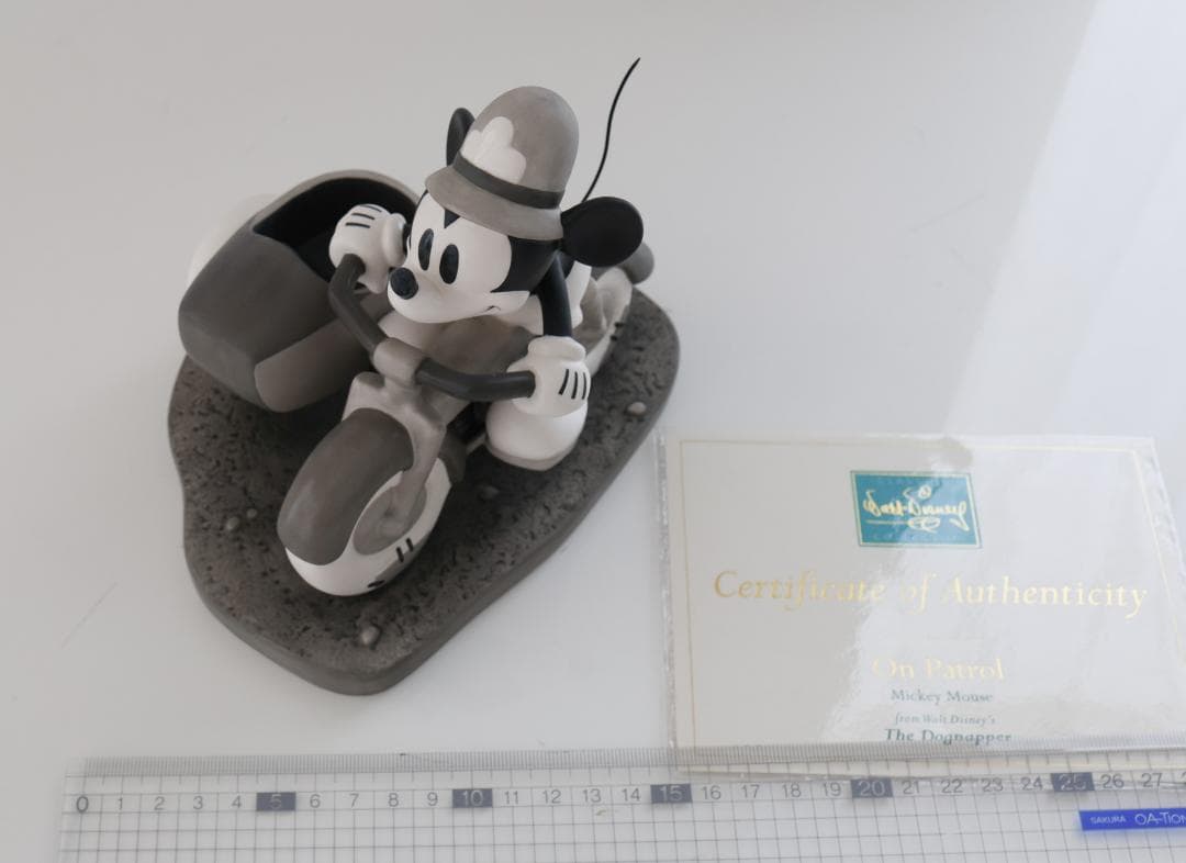 WDCC　オンパトロール　ミッキーマウス　ミッキーの犬泥棒　陶器製フィギュア