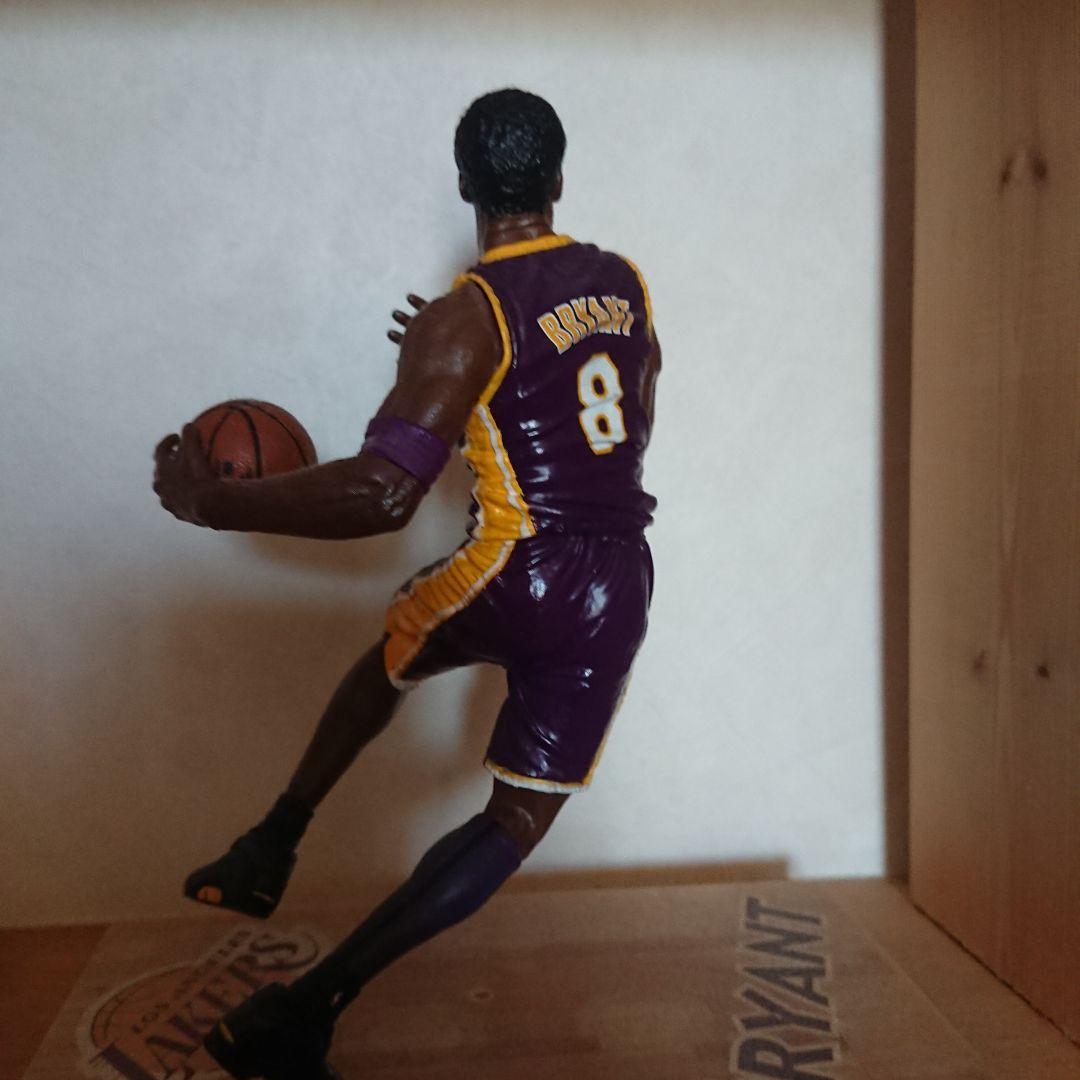 Kobe Bryant フィギュア 8番 Lakers