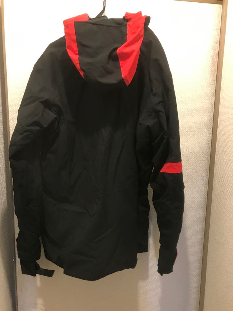 ONYONEスキーウェア上下 メンズ 黒赤 フード付き