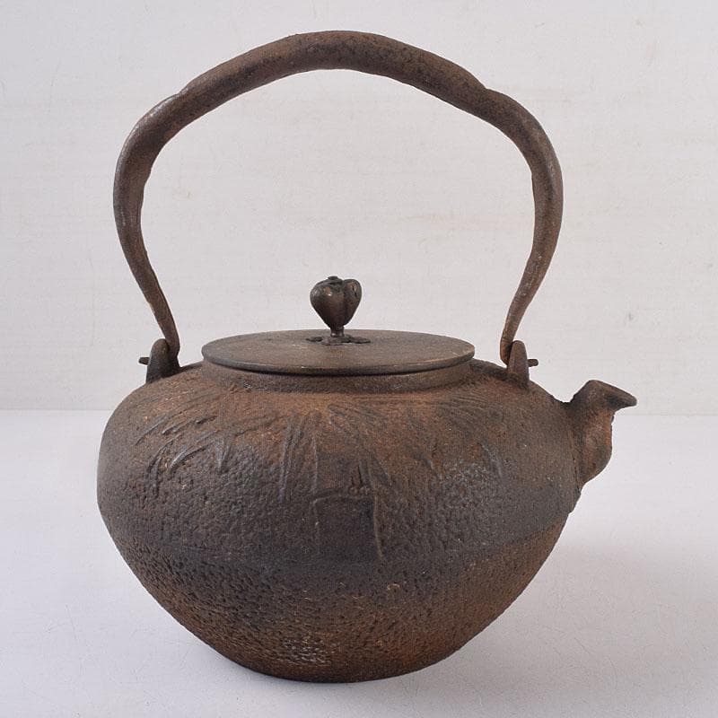 煎茶道具　金龍堂造　漢詩竹文　鉄瓶　鉄釜　M　R8870