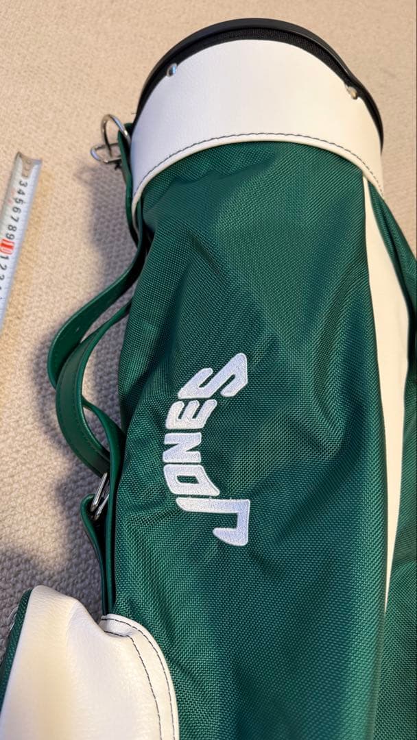 新品　JONES キャディバッグ 緑・白（ロゴ刺繍有り）