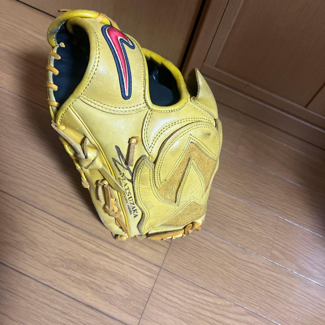 ナイキグローブ　松坂大輔モデル　一般軟式