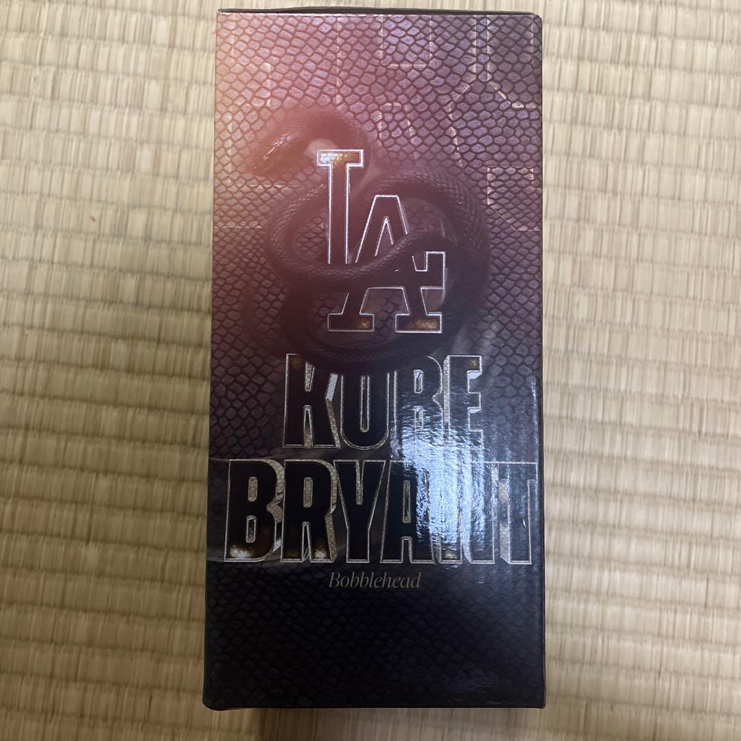 【非売品】LAドジャース8/8記念品 コービー・ブライアント　ボブルヘッド