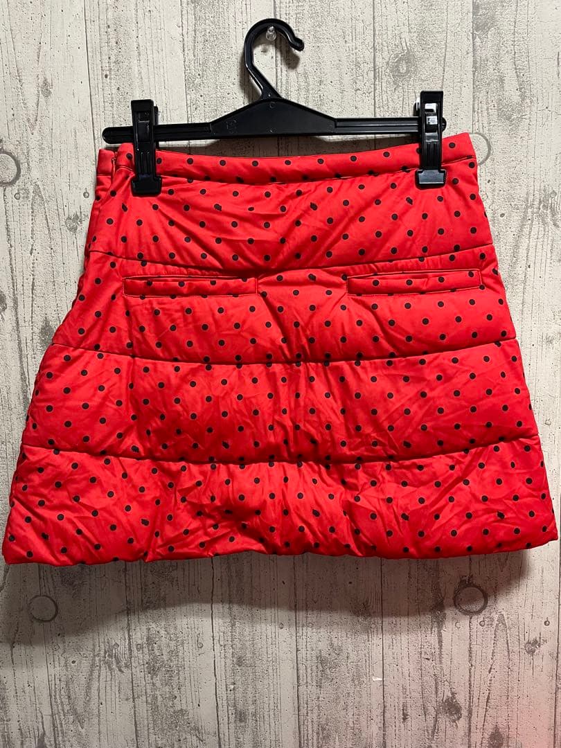 新品　定価15,400円　ルコック ゴルフ　Lサイズ　ダウンスカート  赤