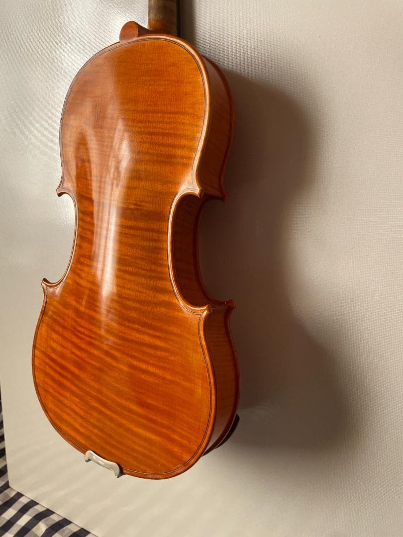 西ドイツ製 バイオリン 美しいワンピースバック ４／４サイズ 駒調整済み