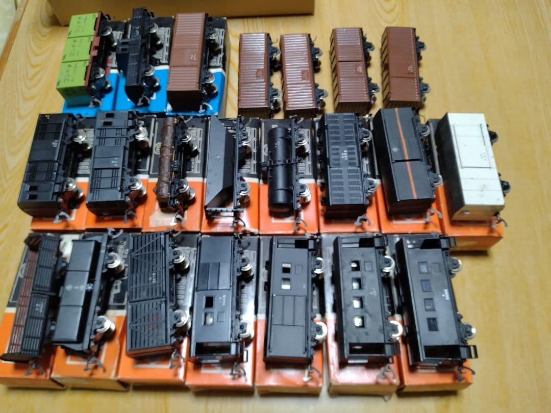 エンドウ　HOゲージ　2軸貨車22両　金属モデル