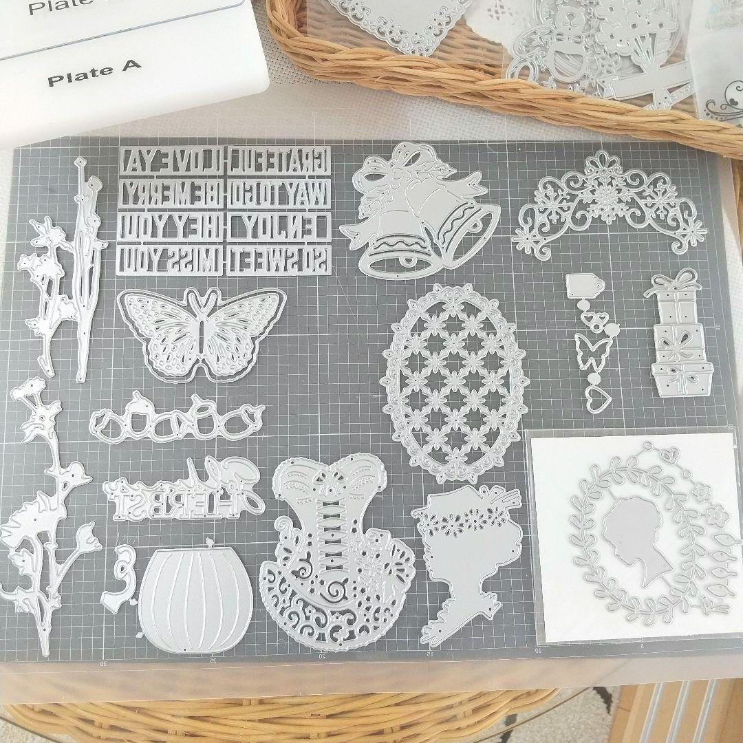 土日限定SALE♥️＊ダイカットマシンと27種カッティングダイ・エンボスセット＊