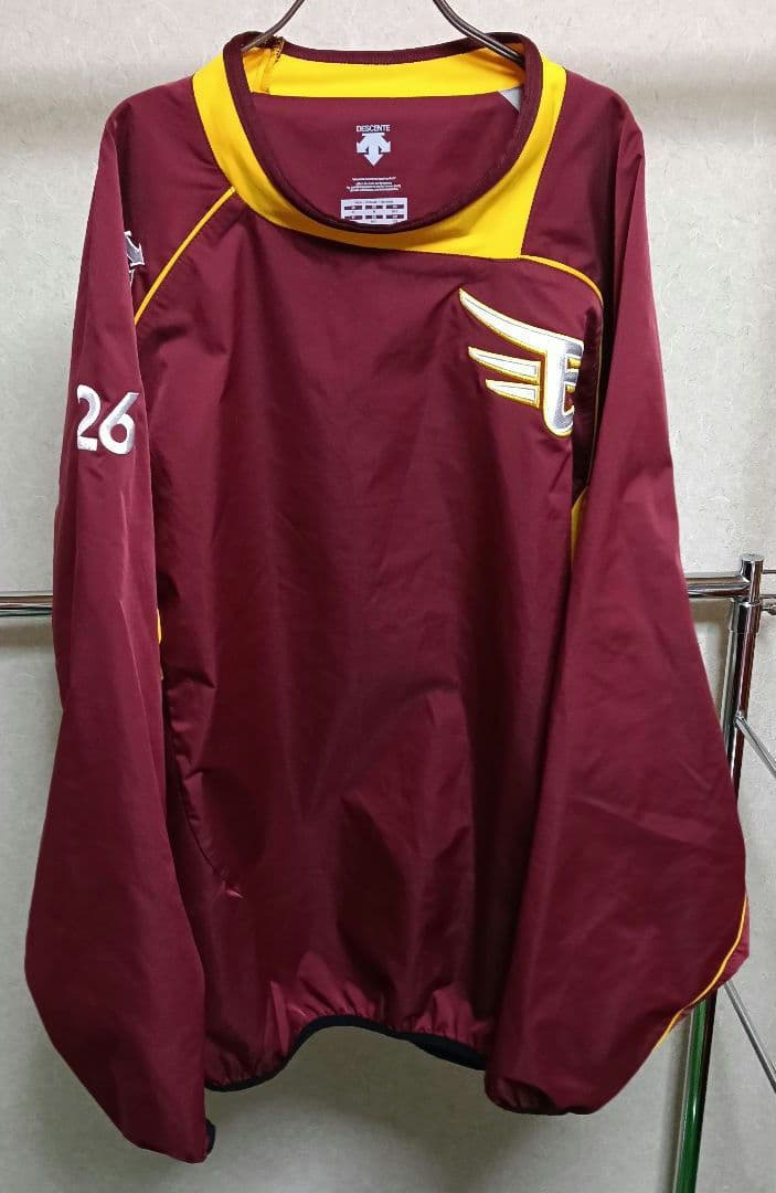 【希少/支給品】デサント製 東北楽天 ナンバー入り トレーニングプルオーバー／O