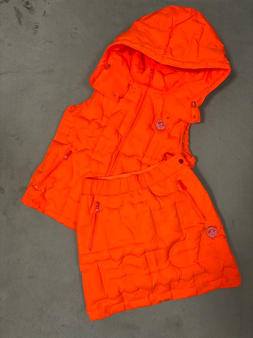 （超美品）パーリーゲイツ、蛍光オレンジシリーズ、ダウン素材、セットアップ