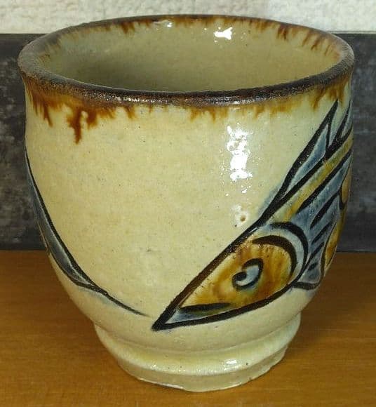 人間国宝 金城次郎 壷屋焼湯呑 栞 共箱 美品 壺屋焼 やちむん 明るい焼き上り