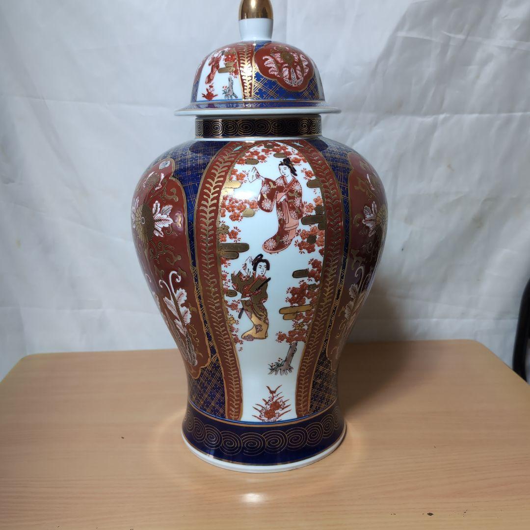 蓋付き飾り壷美人図