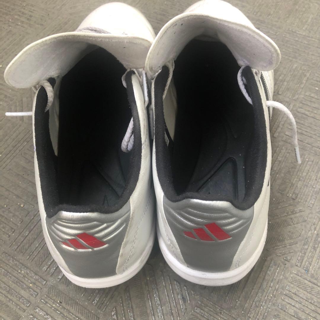 フットサルシューズ