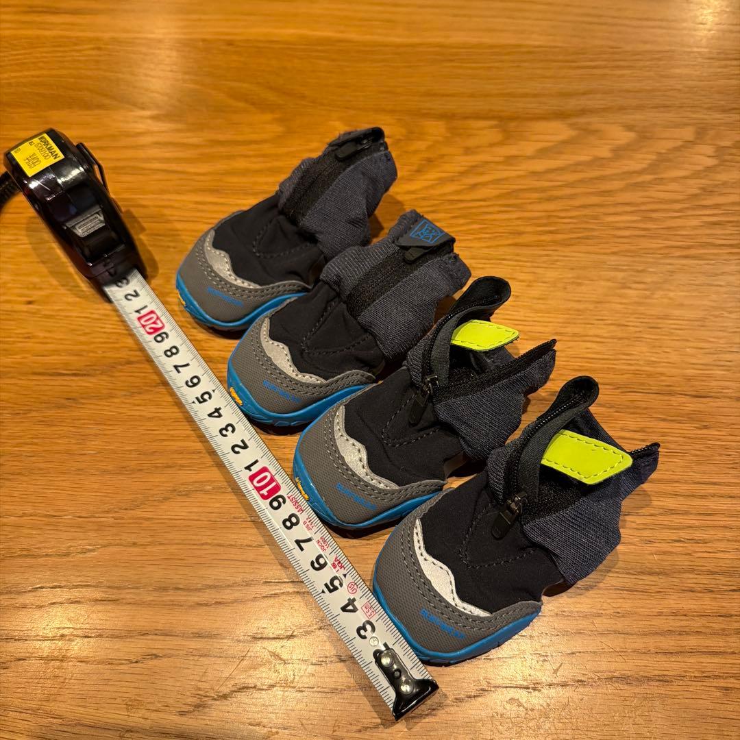 Ruffwear Polar Trex mont-bellドッグシューズ 黒/青