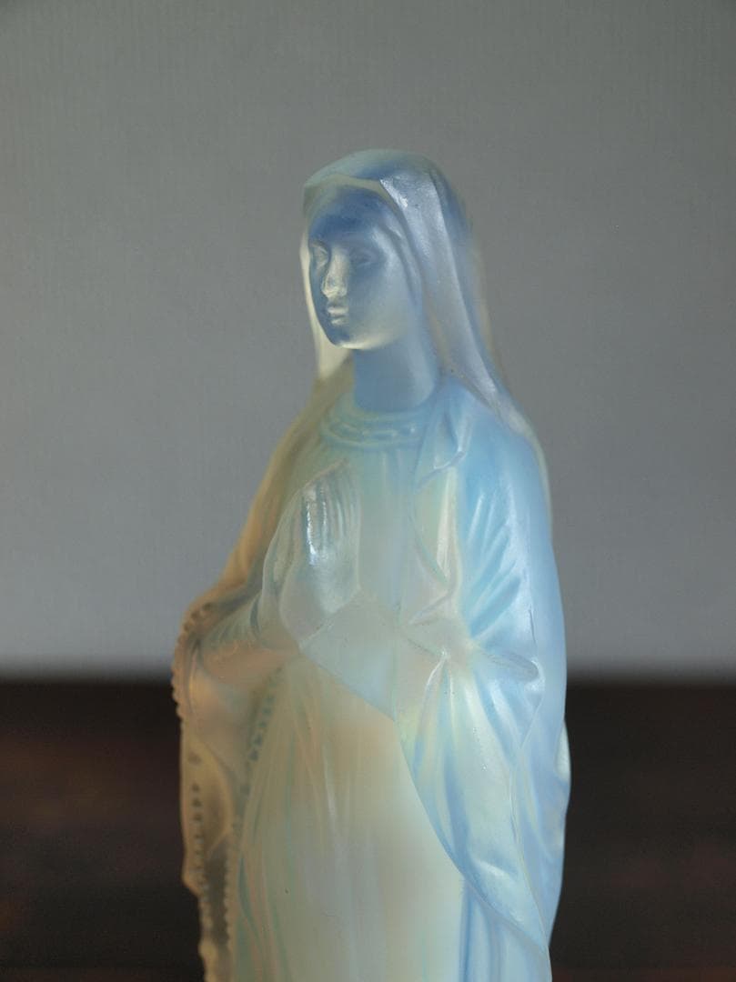 美しいオパールガラス ルルドの聖母像 フレンチ・アール・デコ 工藝/K073