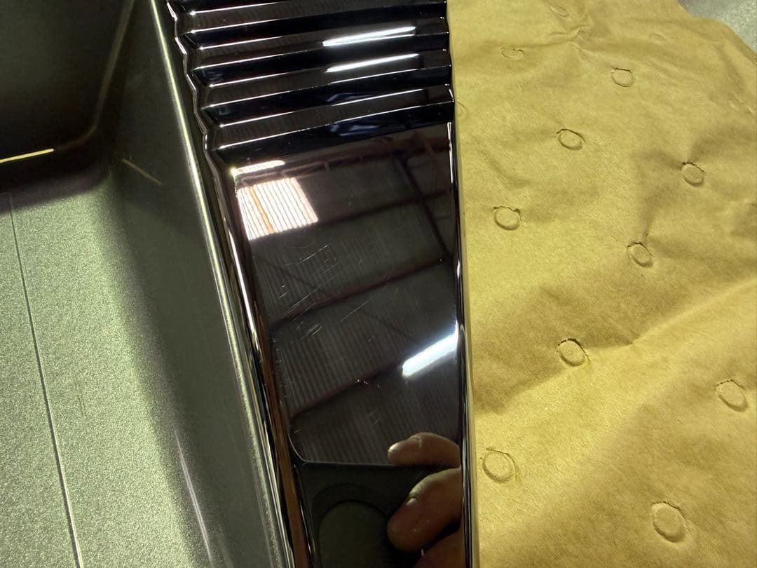 ダイハツ アトレー 右テールランプ・リアバンパーセンターモール セット