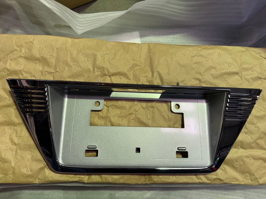 ダイハツ アトレー 右テールランプ・リアバンパーセンターモール セット