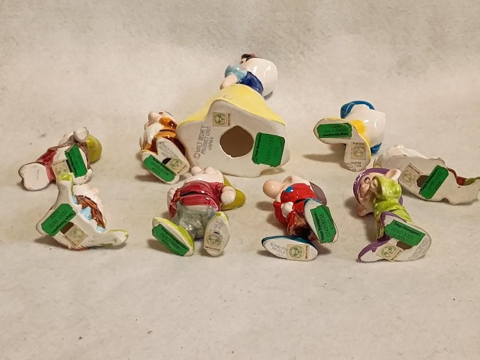 TDL 陶器製フィギュリン 10体セット 白雪姫 七人のこびと ドナルド 正規品