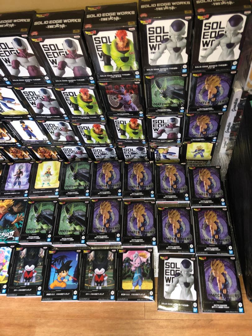 ドラゴンボール　フィギュア　悟飯　セル　ゴジータ　ターレス　63個