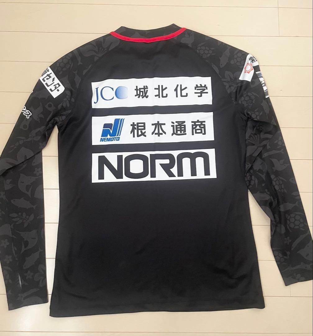 いわきFC ￼Under Armourトレーニングシャツとパンツセット