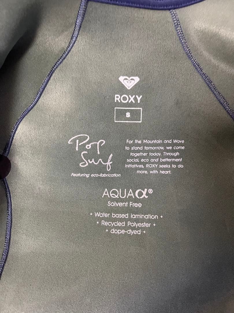 新品未使用　ROXY ロキシー　ウェットスーツ　セパレート　＋専用ハンガー