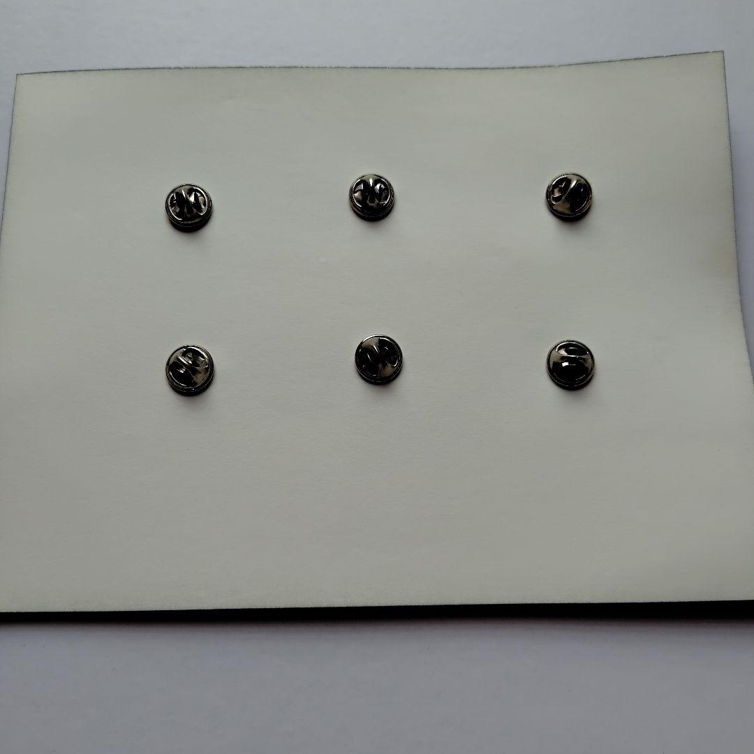 キティちゃんバースデーピンバッジセット 2000年×2セット