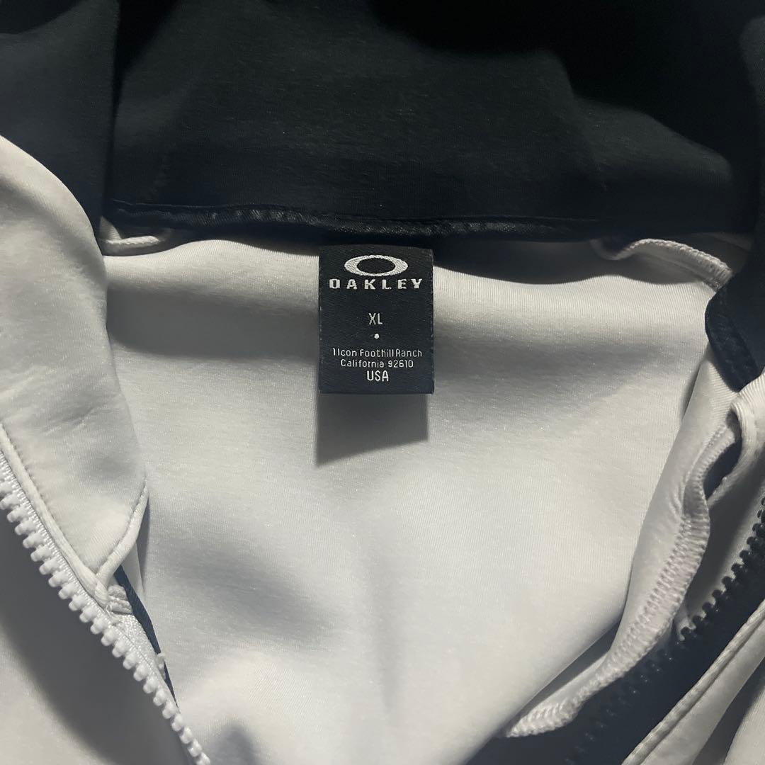 Oakley フード付きジャージ上下セット ホワイト