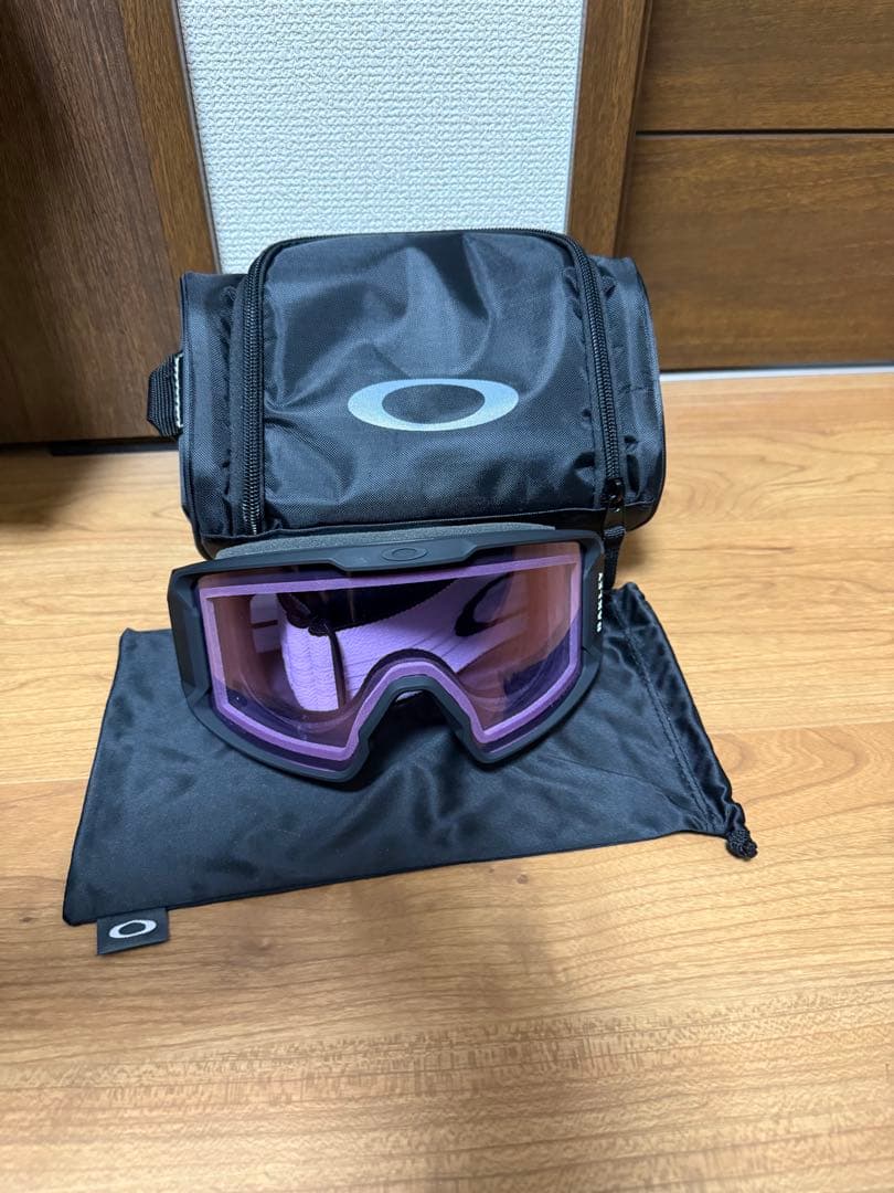 Oakley ゴーグル パープルレンズ 収納ケース付き