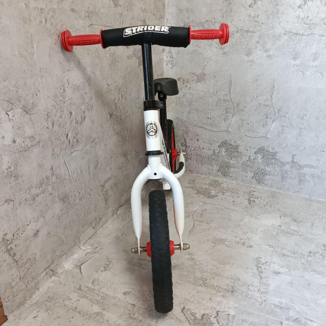 ストライダーstrider sportムラサキスポーツ限定モデル12インチ赤白