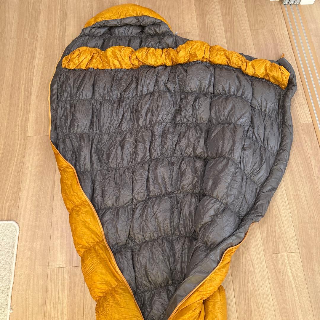 mont-bell ウルトラライトスーパーストレッチダウンハガー#2収納袋付き